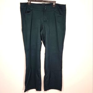Torrid Studio Signature Ponte Pant dark green EUC size 20R